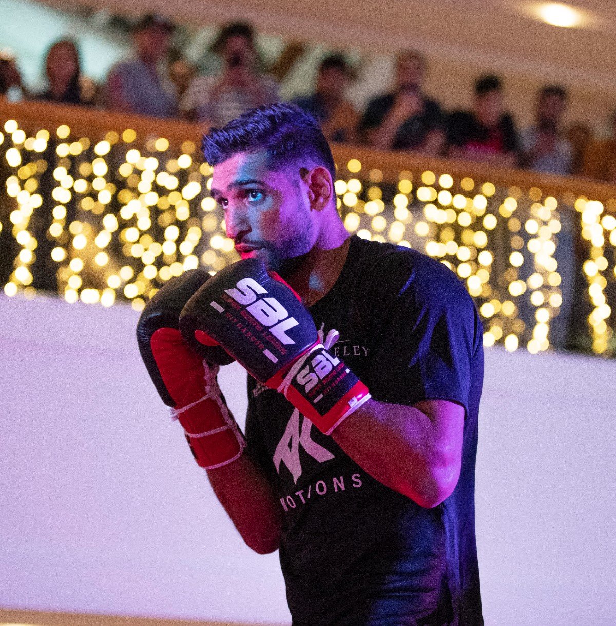 Amir Khan boxing photo