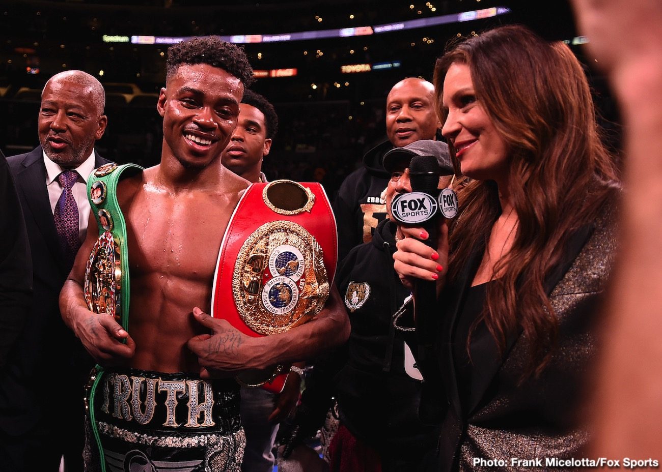 Image: Errol Spence decisions Shawn Porter - Live results