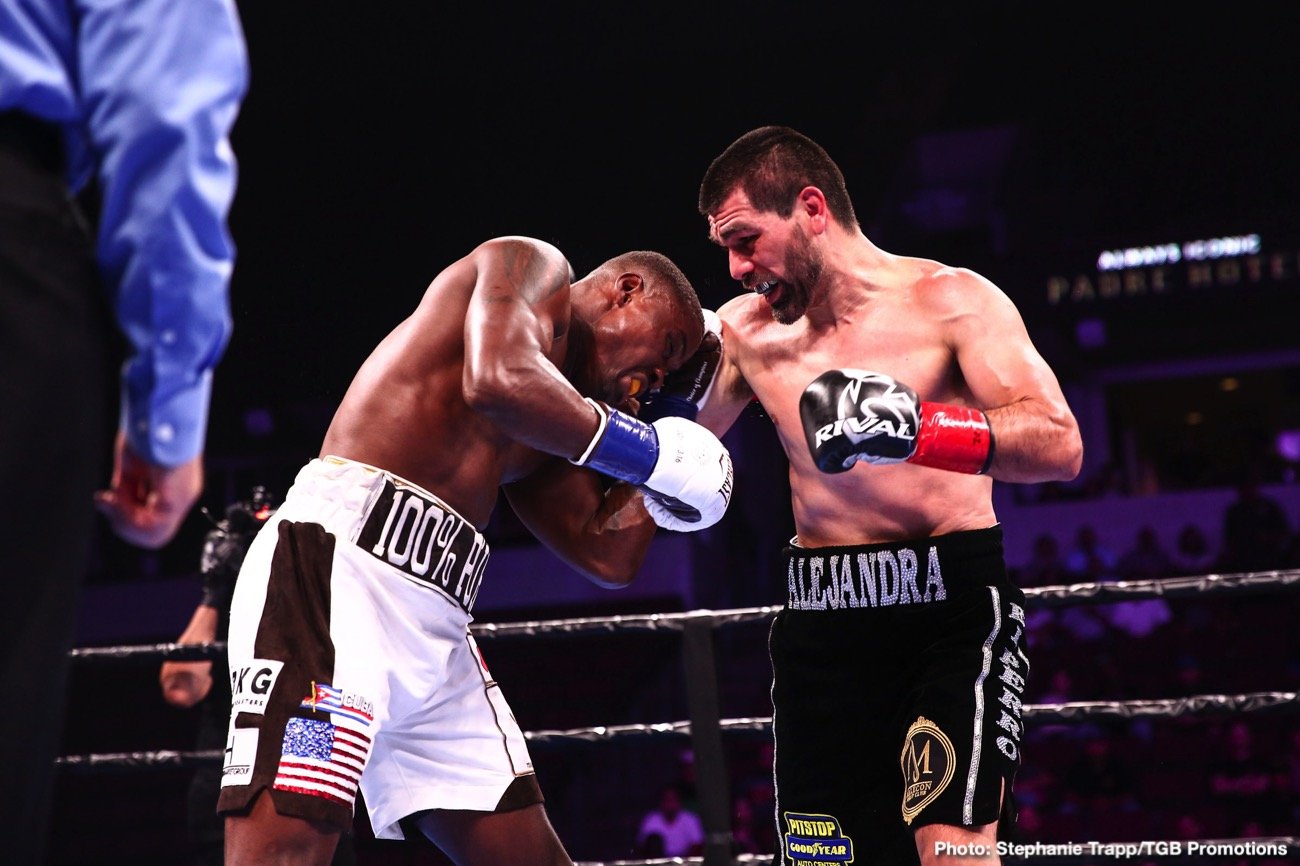 Image: Boxing Results: Alfredo Angulo defeats Peter Quillin