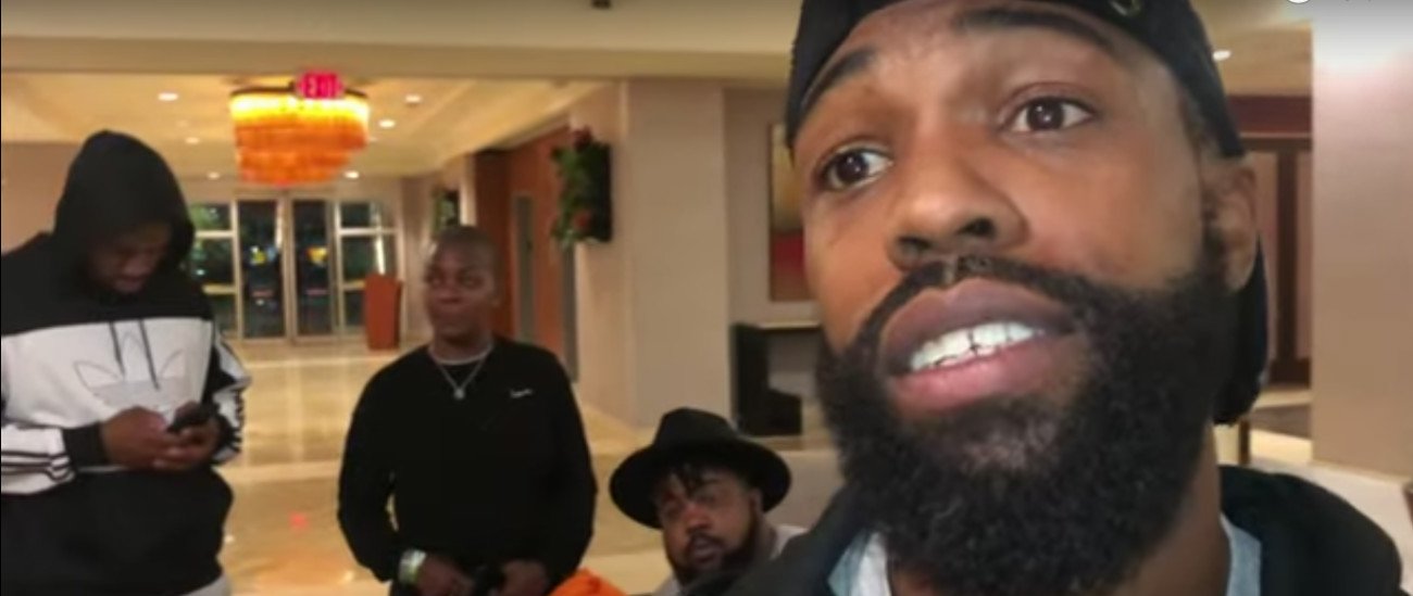 Image: Gary Russell speaks on video with Leo Santa Cruz's dad
