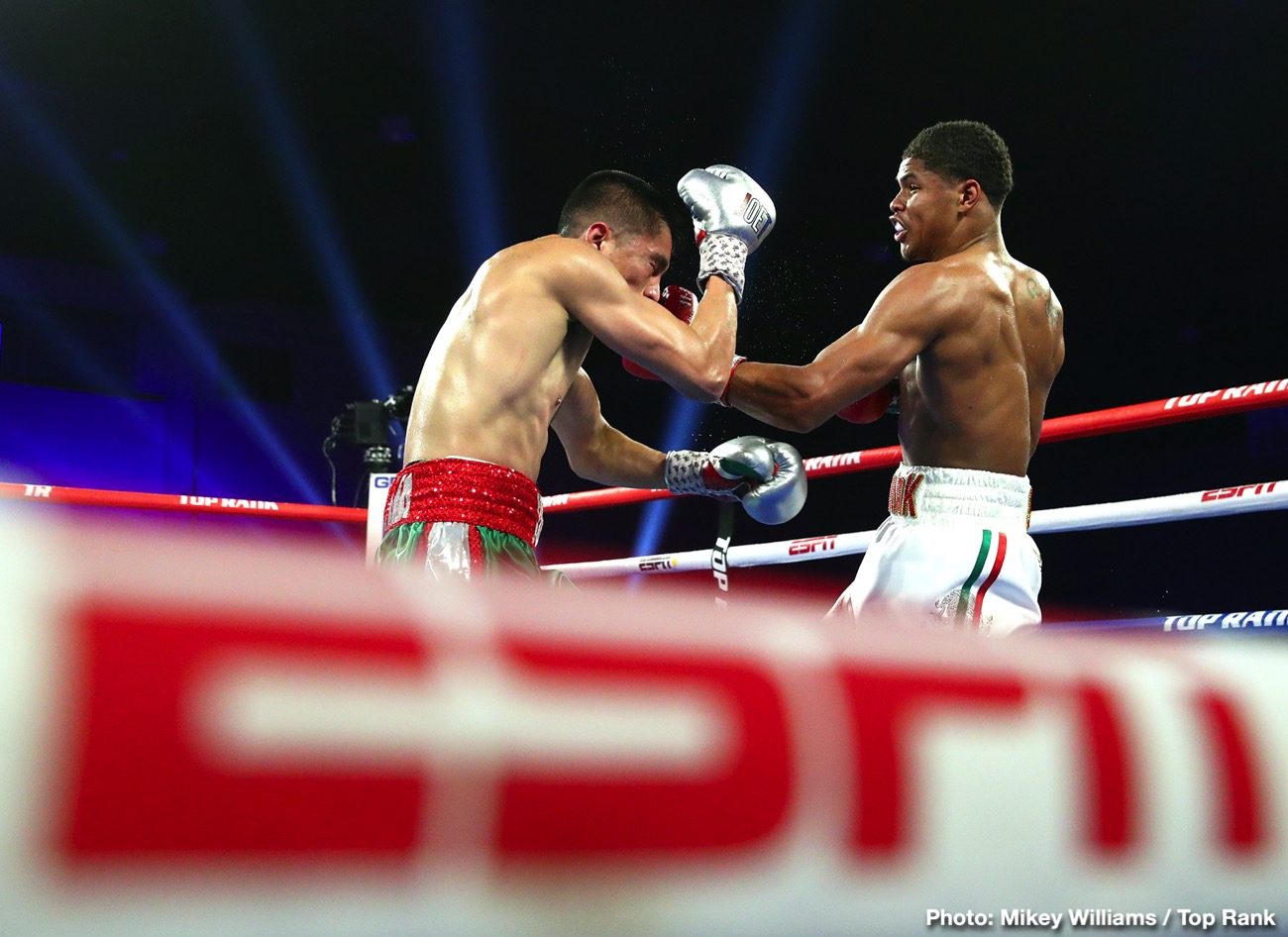 Image: Boxing Results: Shakur Stevenson defeats Joet Gonzalez