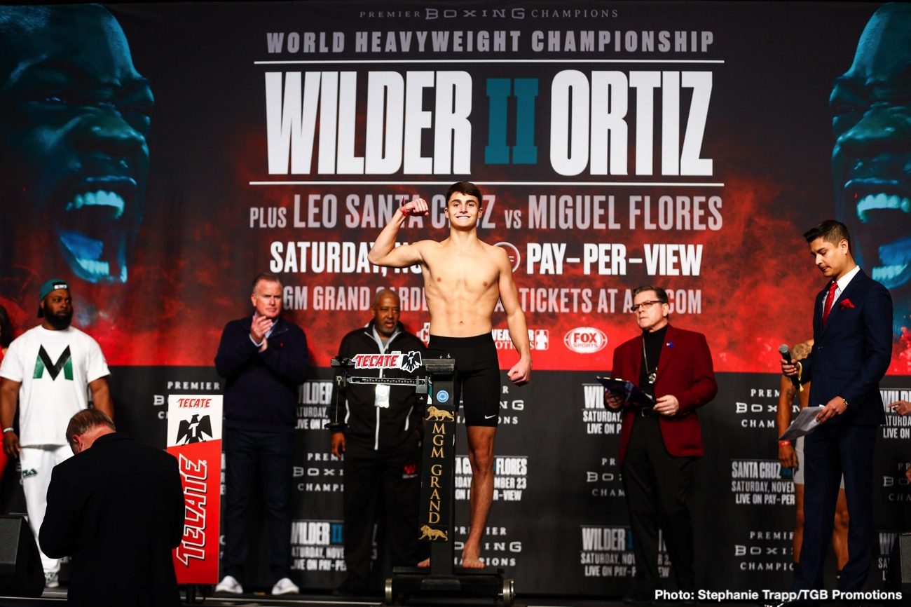 Image: Deontay Wilder 219.5, Luis Ortiz 236.5 - Official weights