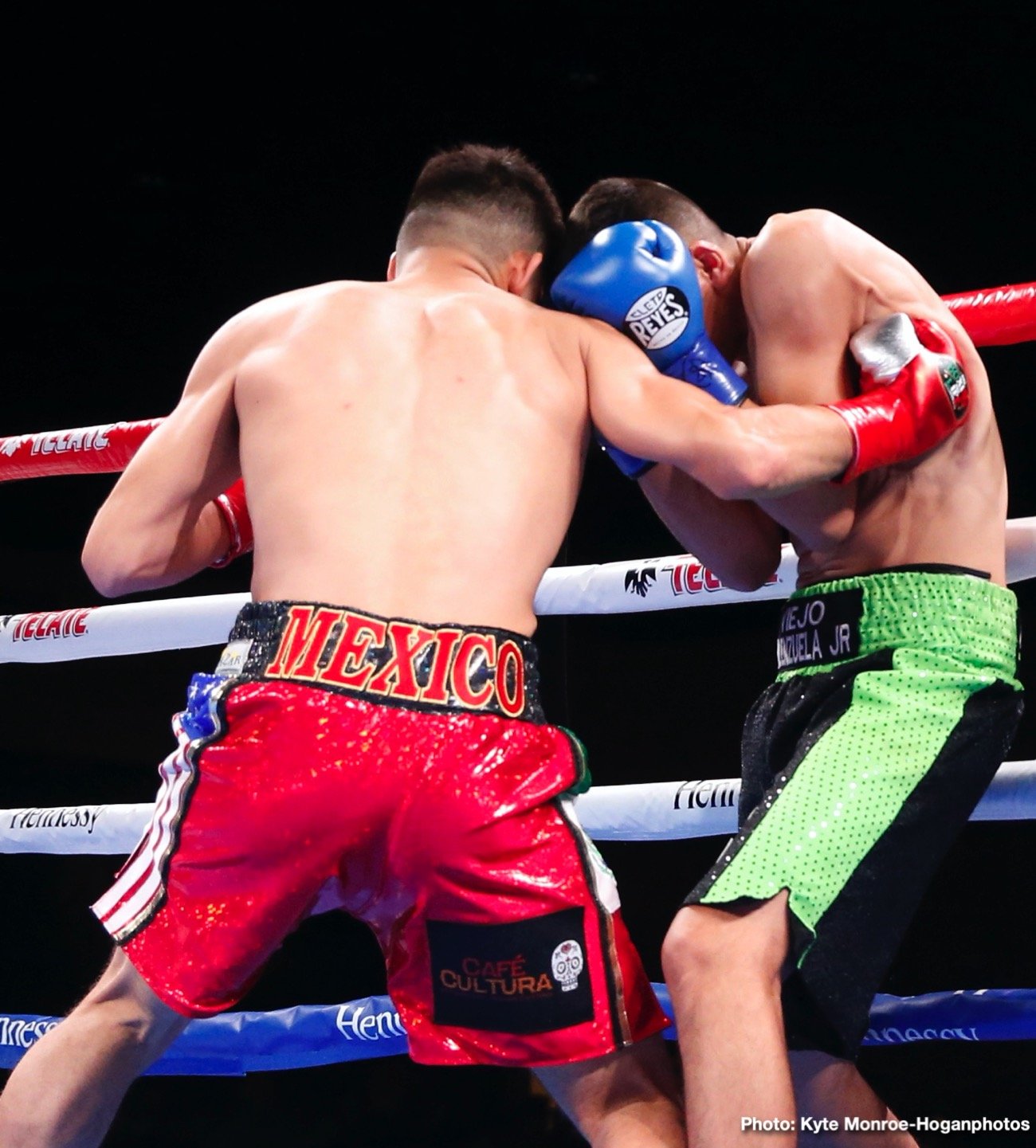 Image: Boxing Results: Vergil Ortiz stops Brad Solomon