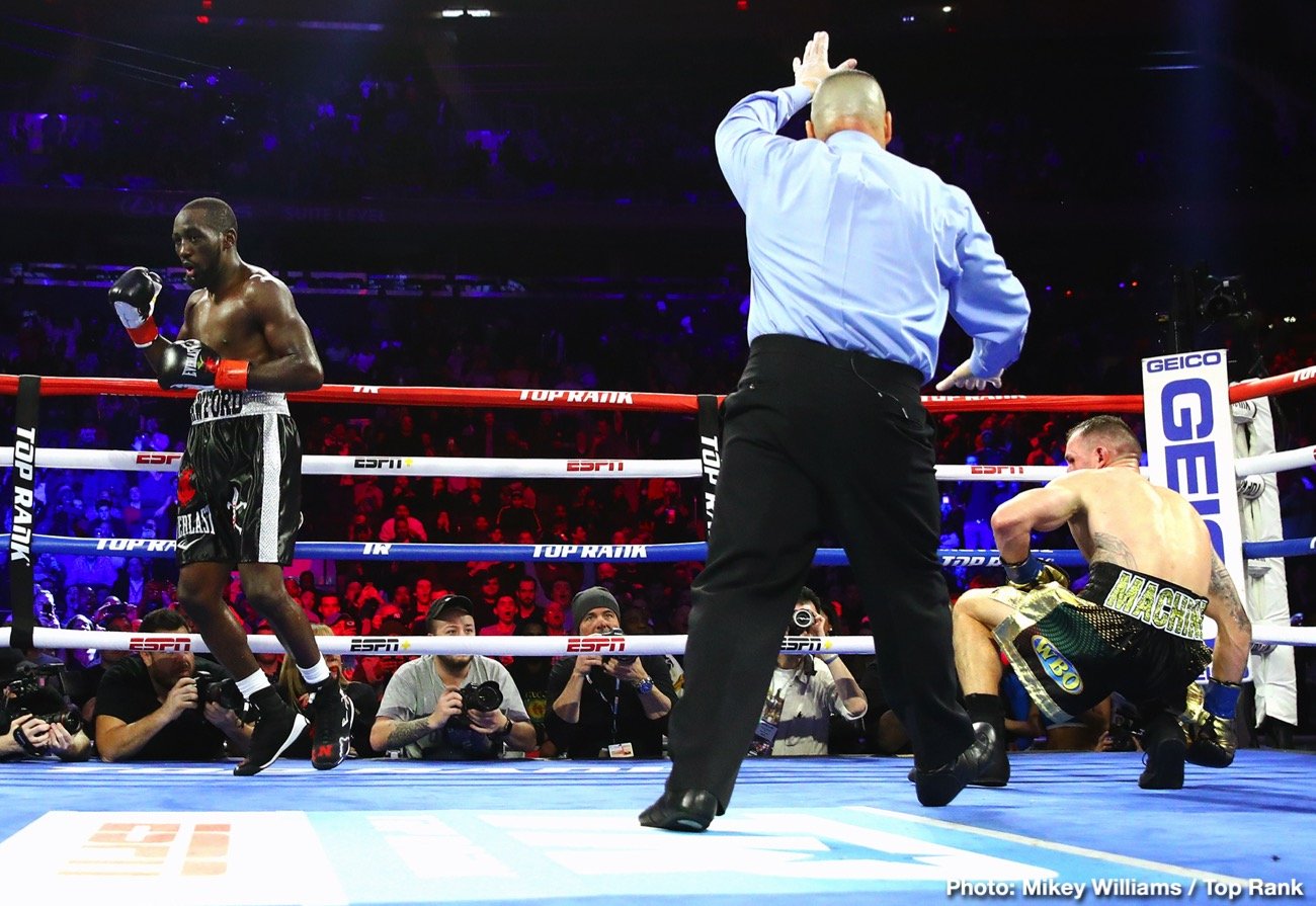 Image: Crawford vs. Kavaliauskas official scores lopsided in Terence's favor