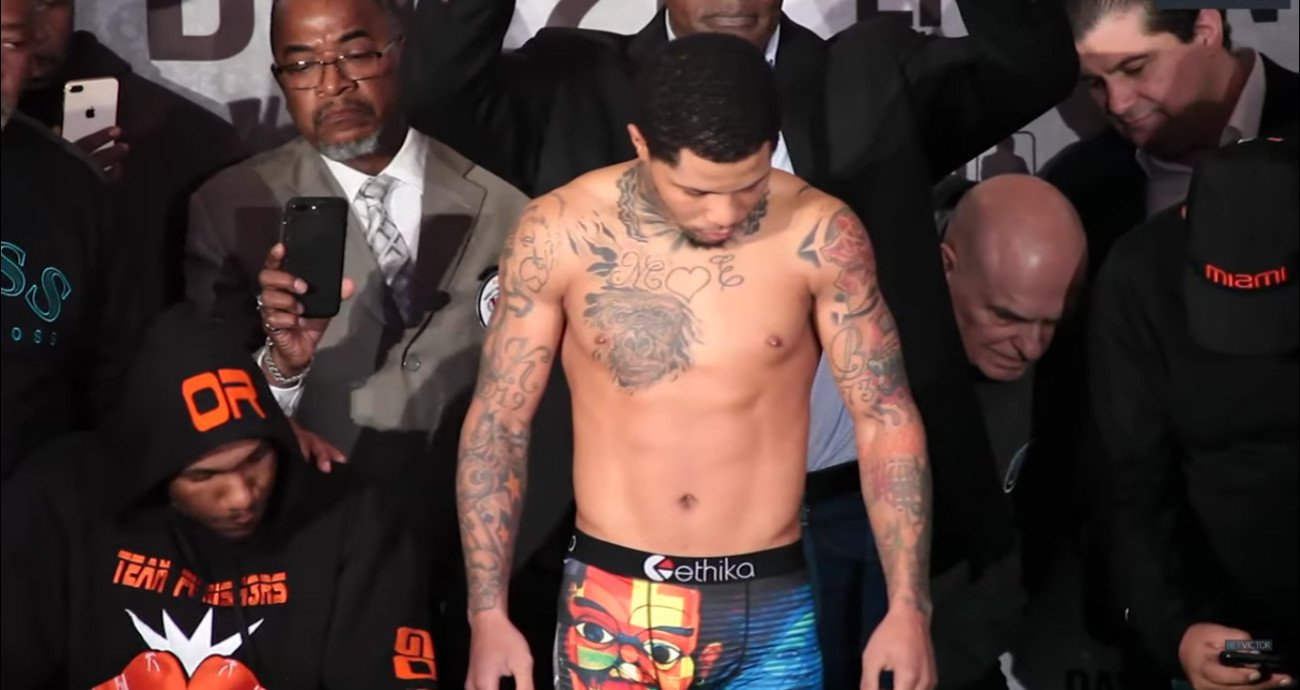 Image: Tank Davis makes weight at 134.8 on second attempt