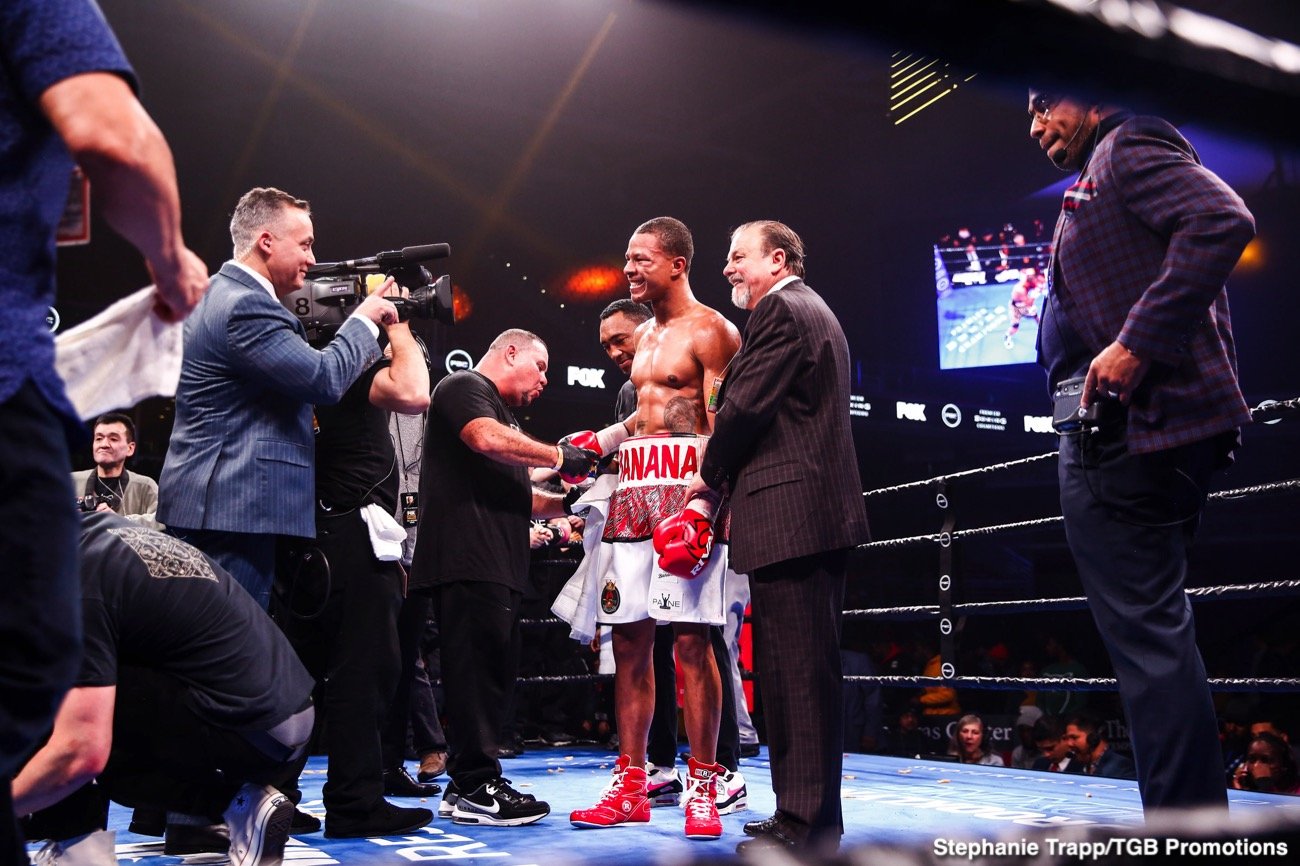 Image: Photos & Results: Rosario Stops Williams, Colbert Drops Corrales