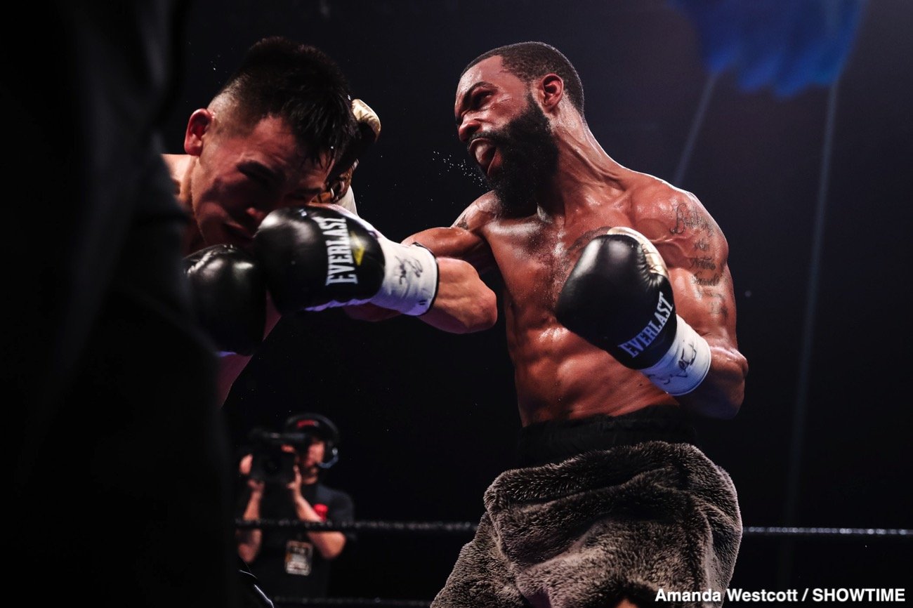 Image: Boxing Results: Russell Jr. beats Nyambayar; & Rigondeaux decisions Solis