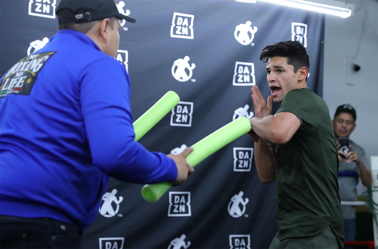 Image: Abner Mares wants Ryan Garcia at catchweight