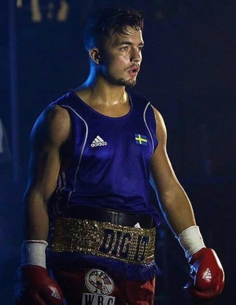 Image: Boxers YIGIT and KALEKUZI Sign with LPMG Global