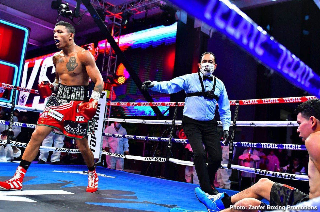 Image: Teofimo Lopez vs Miguel Berchelt = GREAT fight at 135