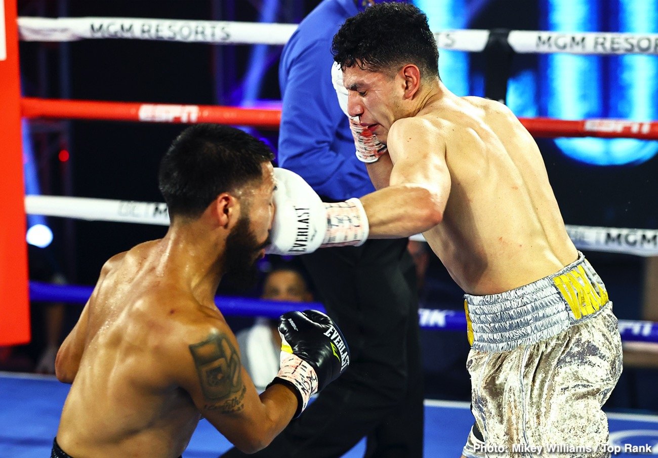Image: Boxing Results: Franco Upsets Moloney, Diaz decisions Sanchez