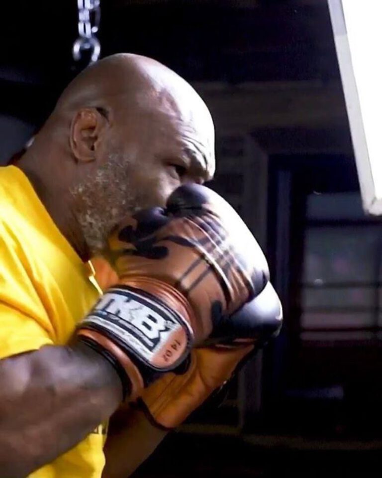 Image: Mike Tyson sparring, looking fast and powerful at 54