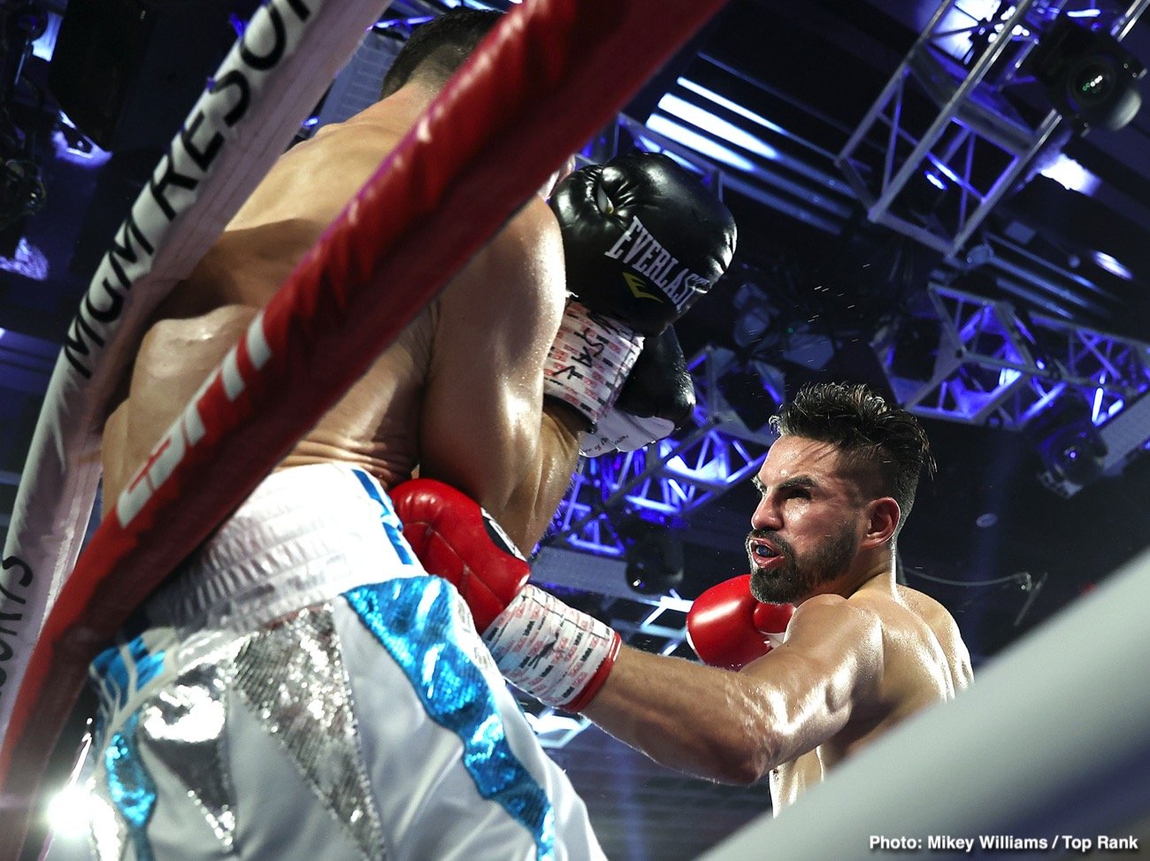 Josh Taylor, Jose Ramirez boxing photo