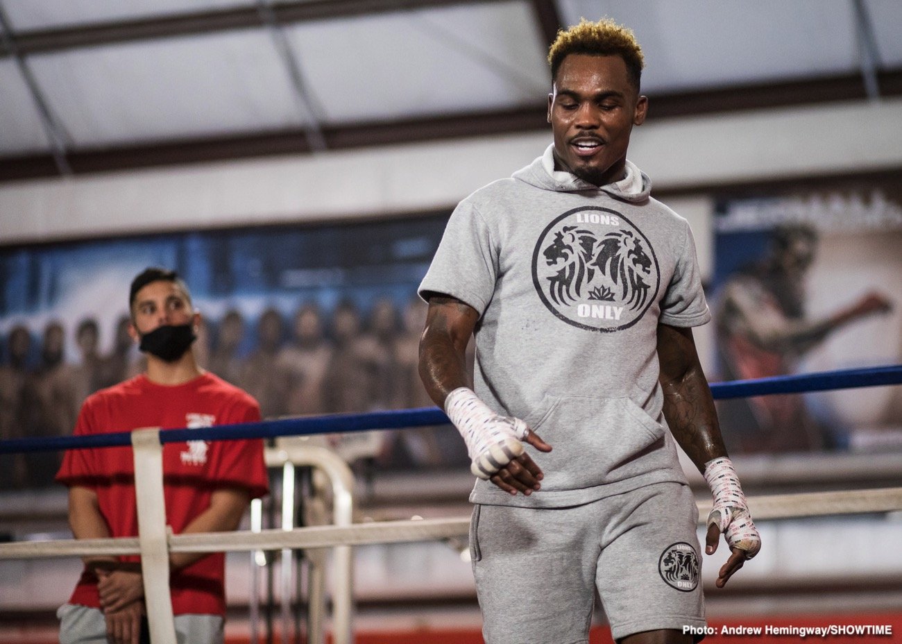 Image: Charlo brothers in action against Derevyanchenko & Rosario on PPV this Saturday