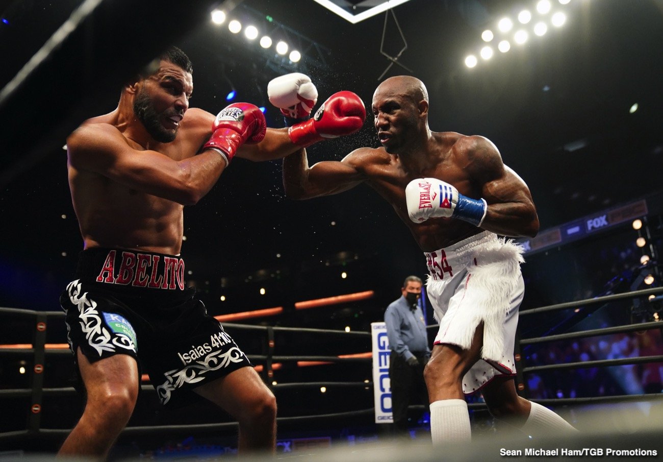 Image: Boxing Results: Yordenis Ugas defeats Abel Ramos, wins vacant WBA 147-lb title