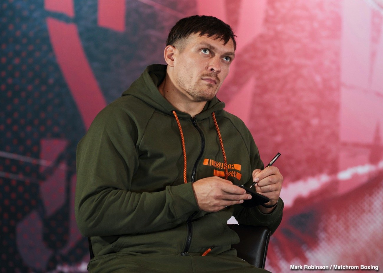 Image: Oleksandr Usyk not stepping aside for Joshua - Fury fight