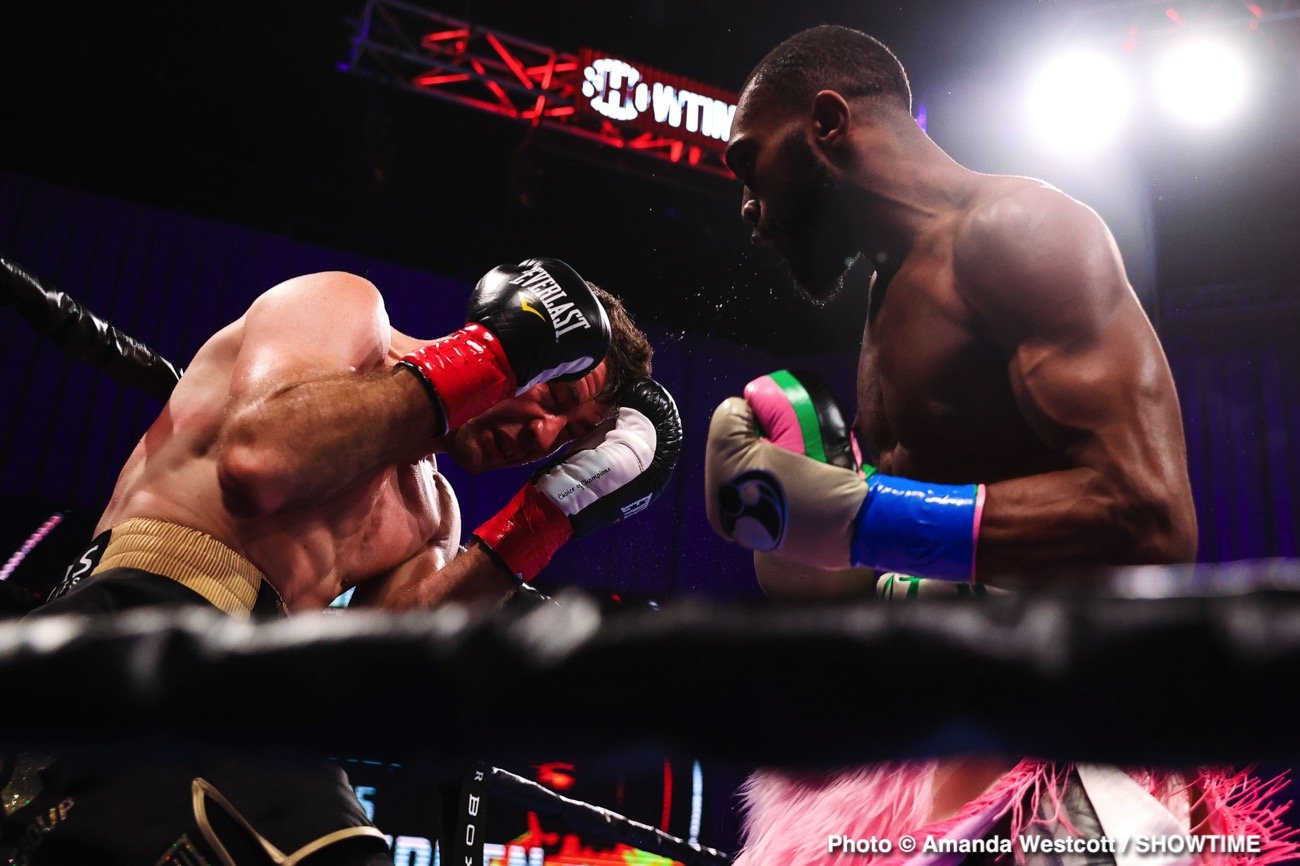 Image: Boxing Results: Gaballo Defeats Rodriguez; Ennis vs Van Heerden ND