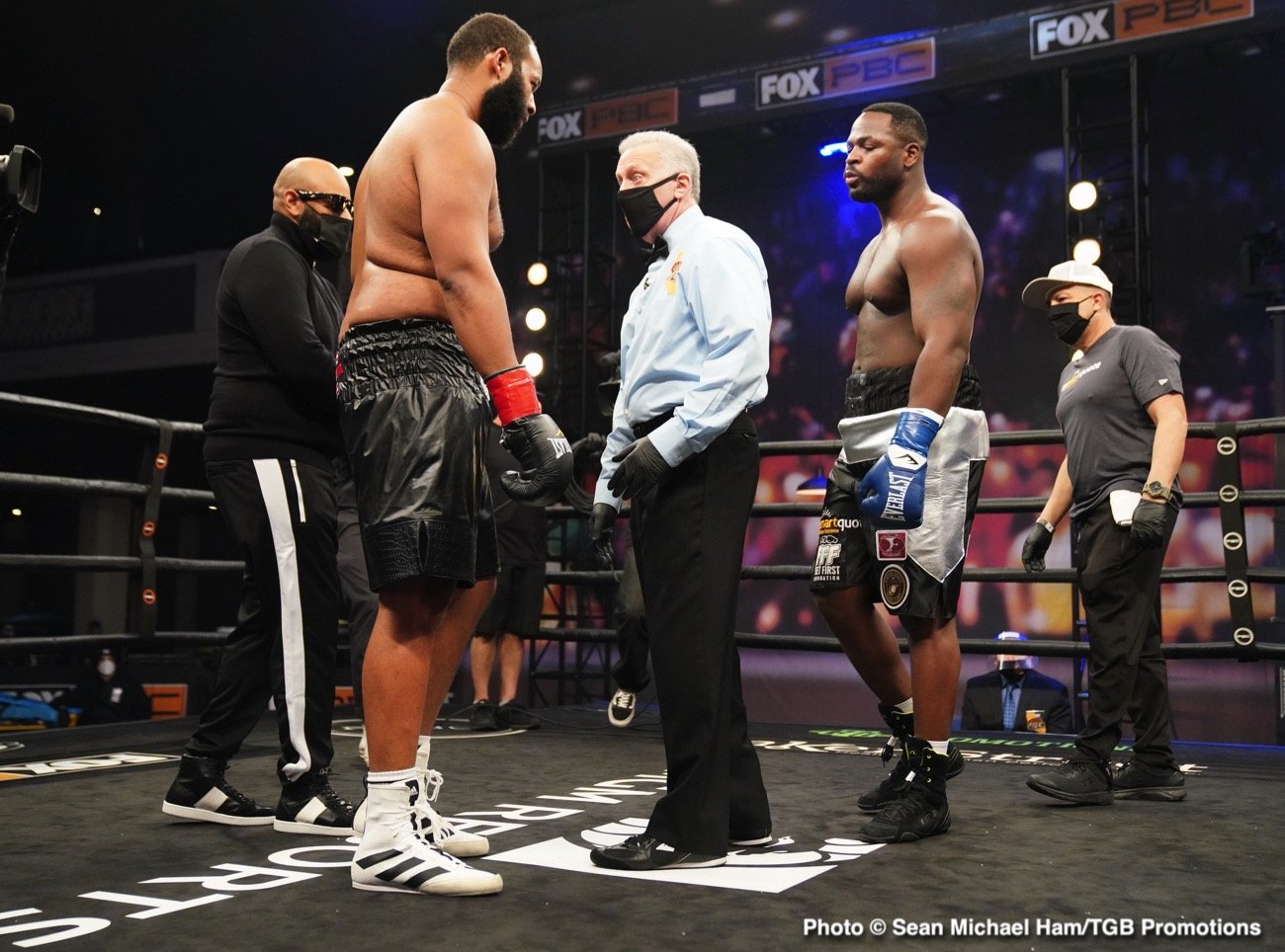Image: Photos: Plant Defends His Title, Michael Coffie And Joey Spencer Score KO Victories
