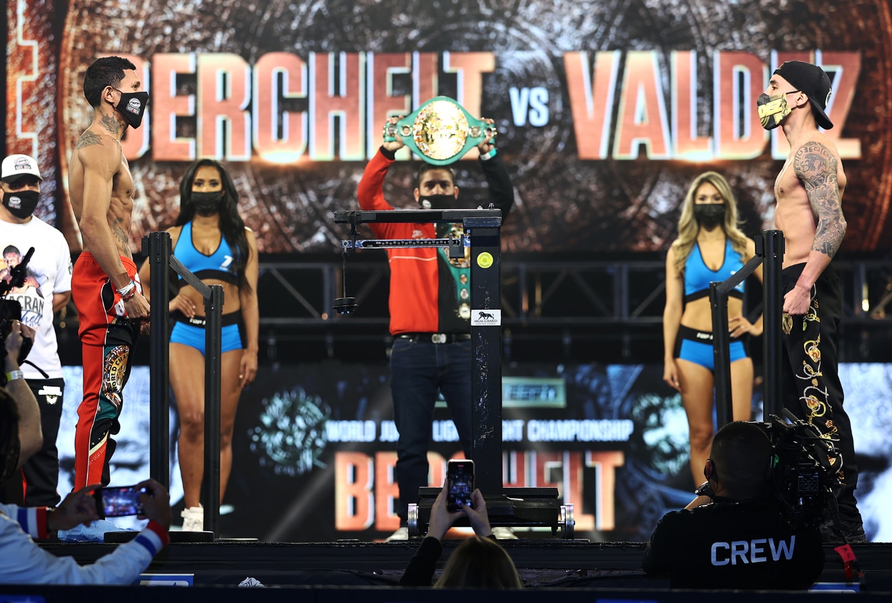 Oscar Valdez, Miguel Berchelt boxing photo