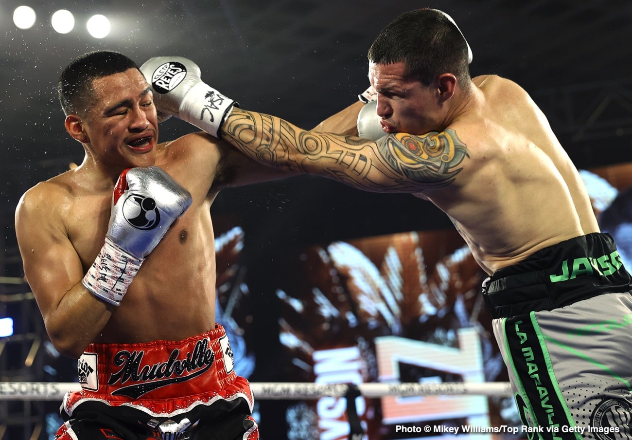 Image: Miguel Berchelt vs. Oscar Valdez - live results