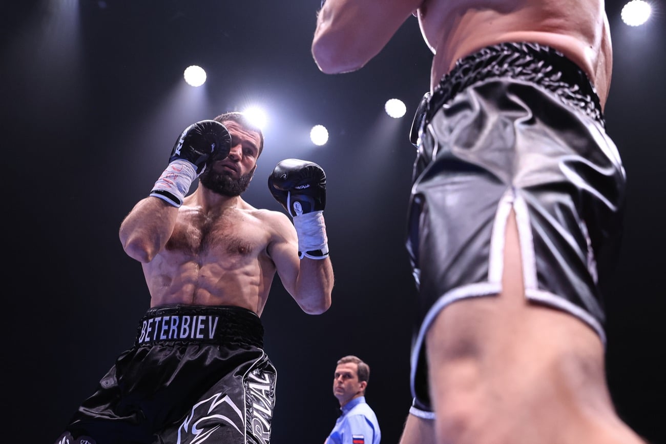 Artur Beterbiev, Jaime Munguia boxing photo and news image