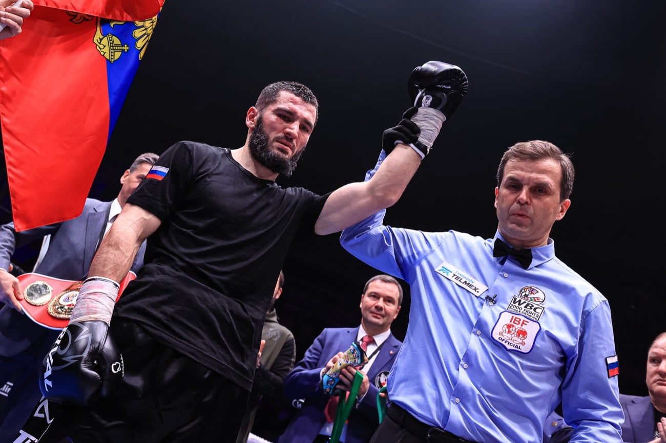 Image: Artur Beterbiev could fight as a Canadian against Joe Smith Jr. on June 18th