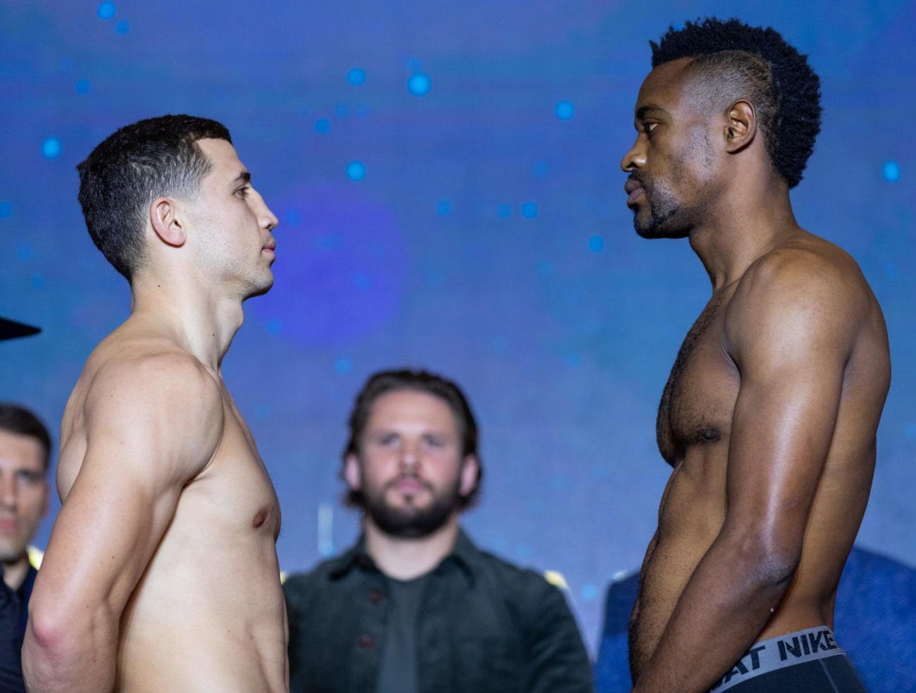 Image: Akhmadaliev 121.2 vs. Iwasa 121.6 - DAZN weigh-in results