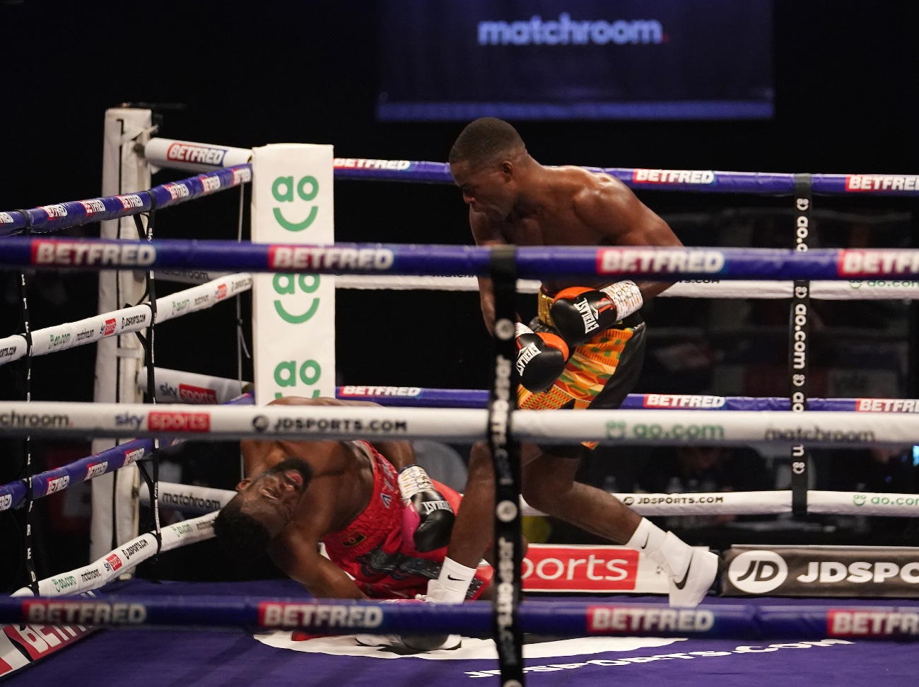 Image: Joshua Buatsi Knocked Out Daniel “Panthere” Blenda Dos Santos in the UK Saturday!