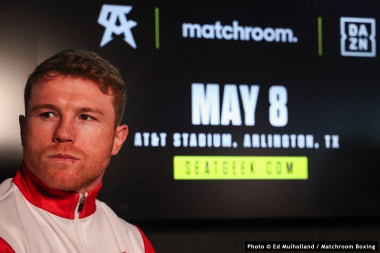 Image: Canelo Alvarez getting worked over by Ronald Ellis in sparring