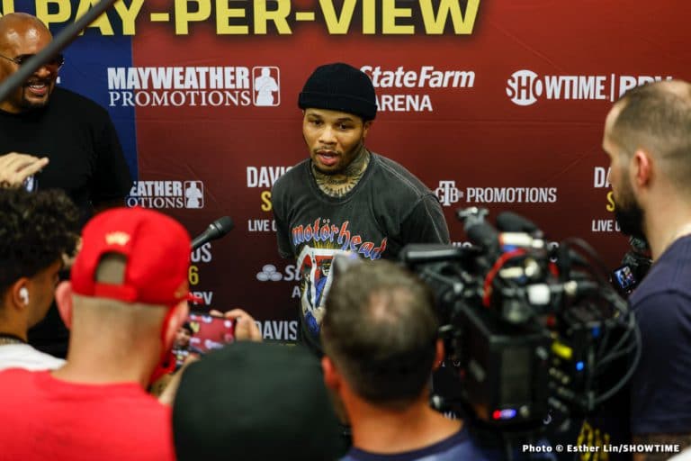 Image: Gervonta Davis is too small, Josh Taylor has no trouble with him - says Bob Arum