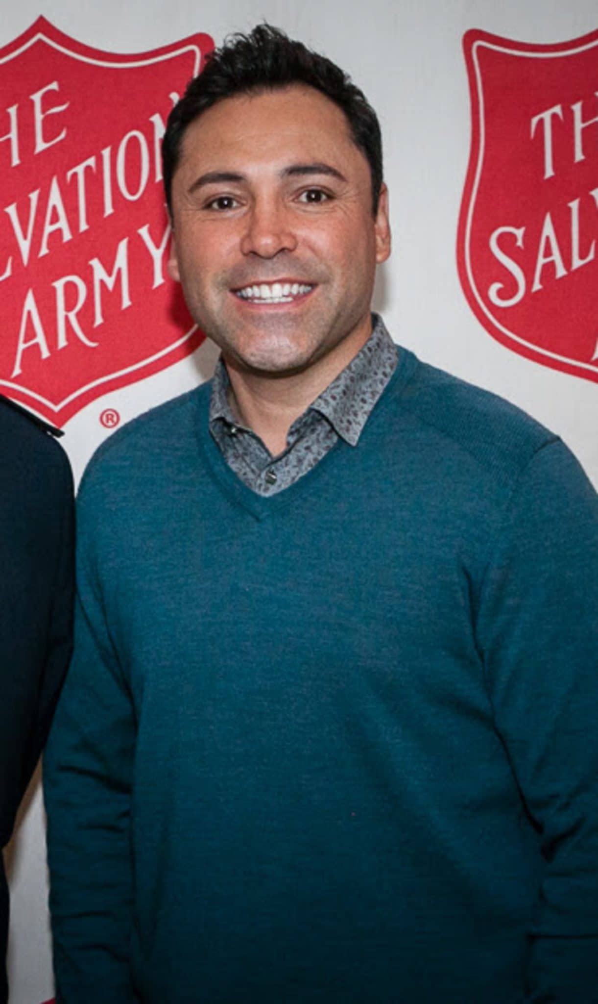 Oscar De La Hoya faces Vitor Belfort on Sept.11 on Triller ...