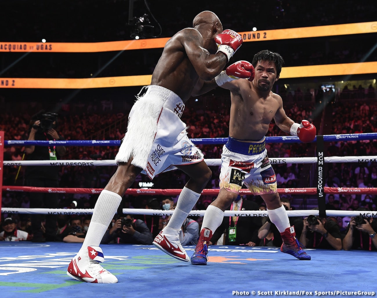 Manny Pacquiao, Errol Spence Jr, Marco Antonio Barrera boxing photo and news image