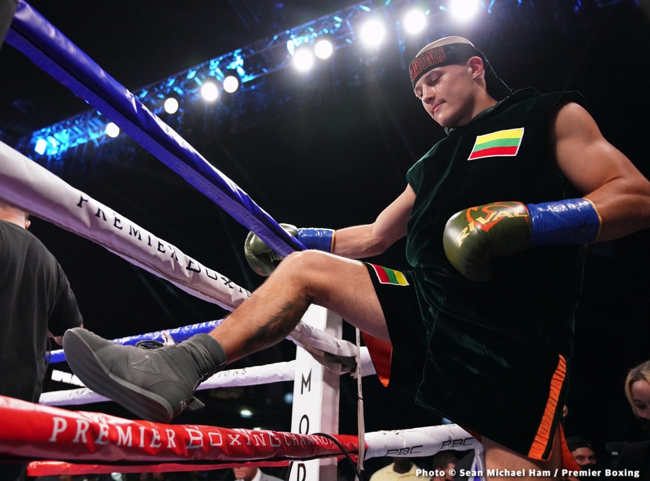 Image: Boxing Results: Stanionis and Luis Collazo No-Contest in Minneapolis!