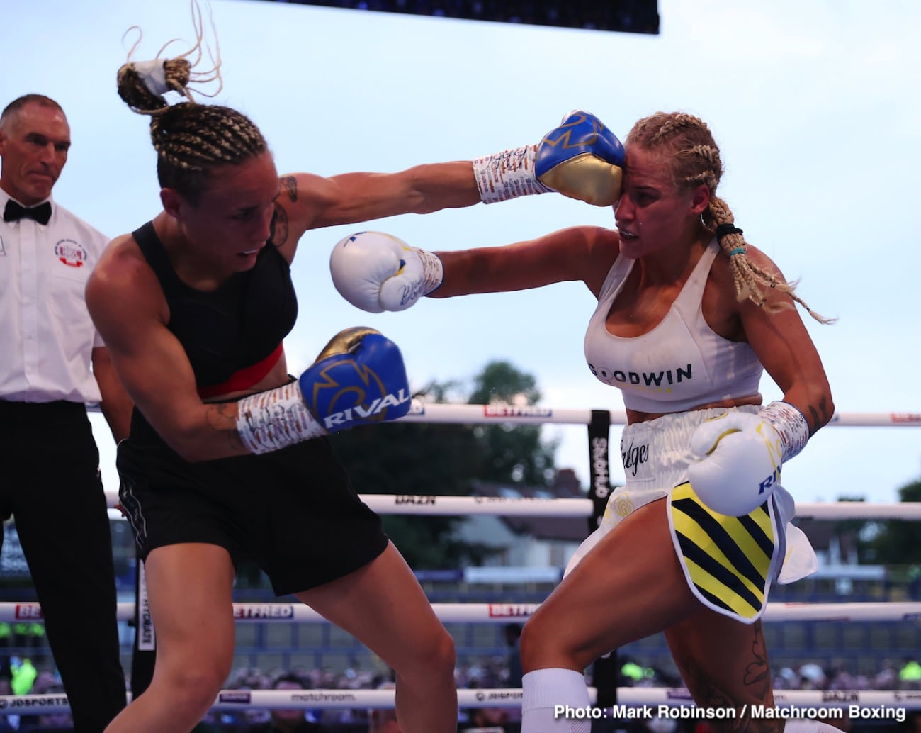 Image: Boxing Results: Lara - Warrington Rematch Ends in TD, Katie Taylor Wins!