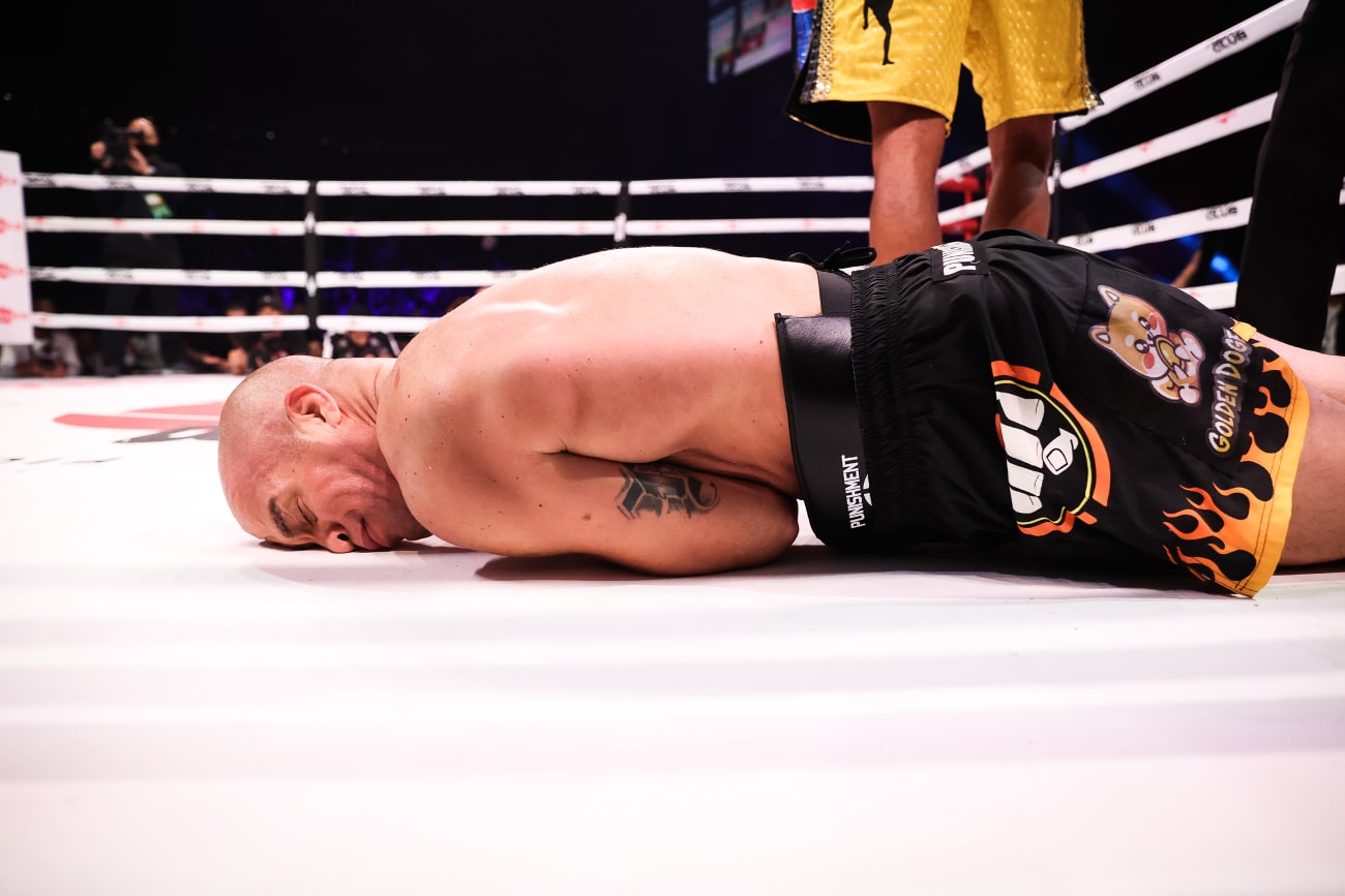 Image: Boxing Results: Anderson Silva obliterates Tito Ortiz