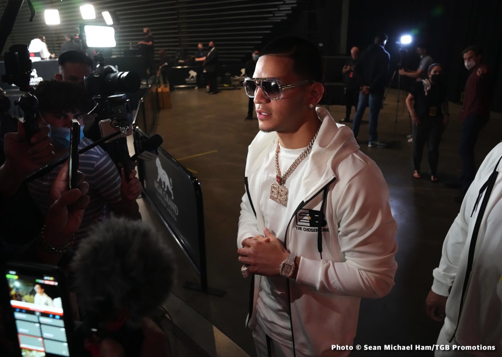 Image: Edgar Berlanga says Caleb Plant will use Mayweather game plan for Canelo