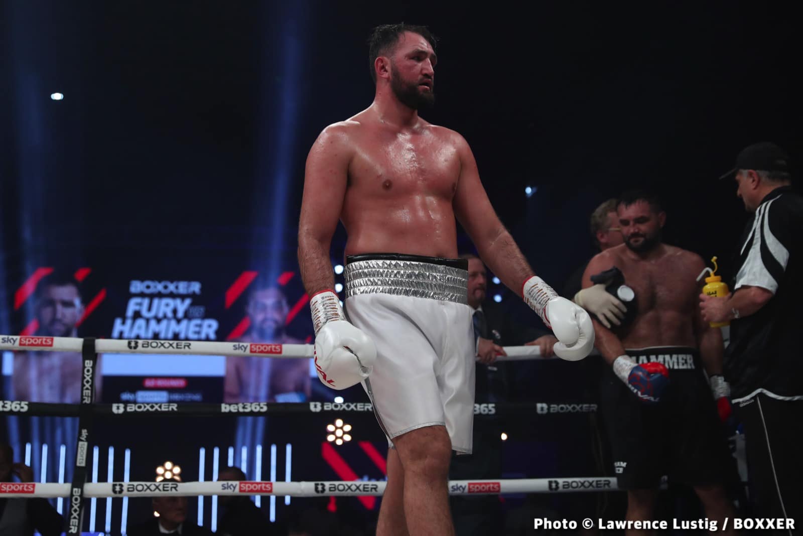 Image: The return of Hughie Fury: Hughie needs 3 fights in 2022 to win an alphabet title