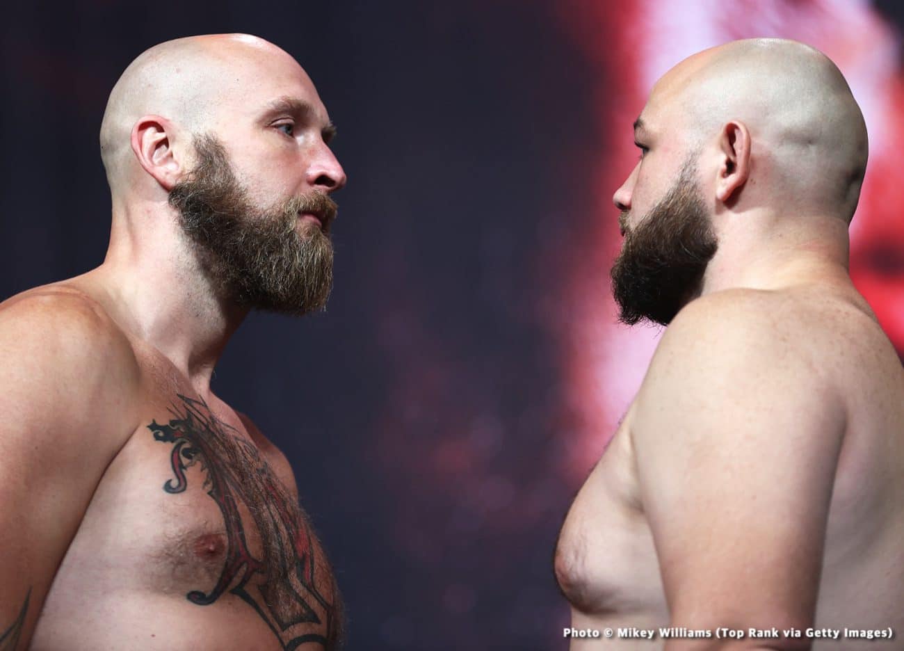 Image: Tyson Fury 277 vs. Deontay Wilder 238 - weigh-in results