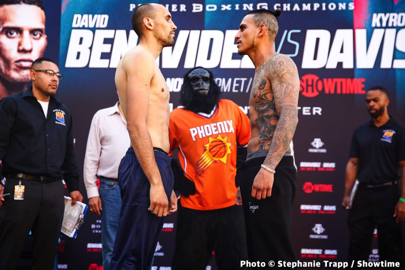 Image: David Benavidez 169 vs. Kyrone Davis 167 3/4 - weigh-in results