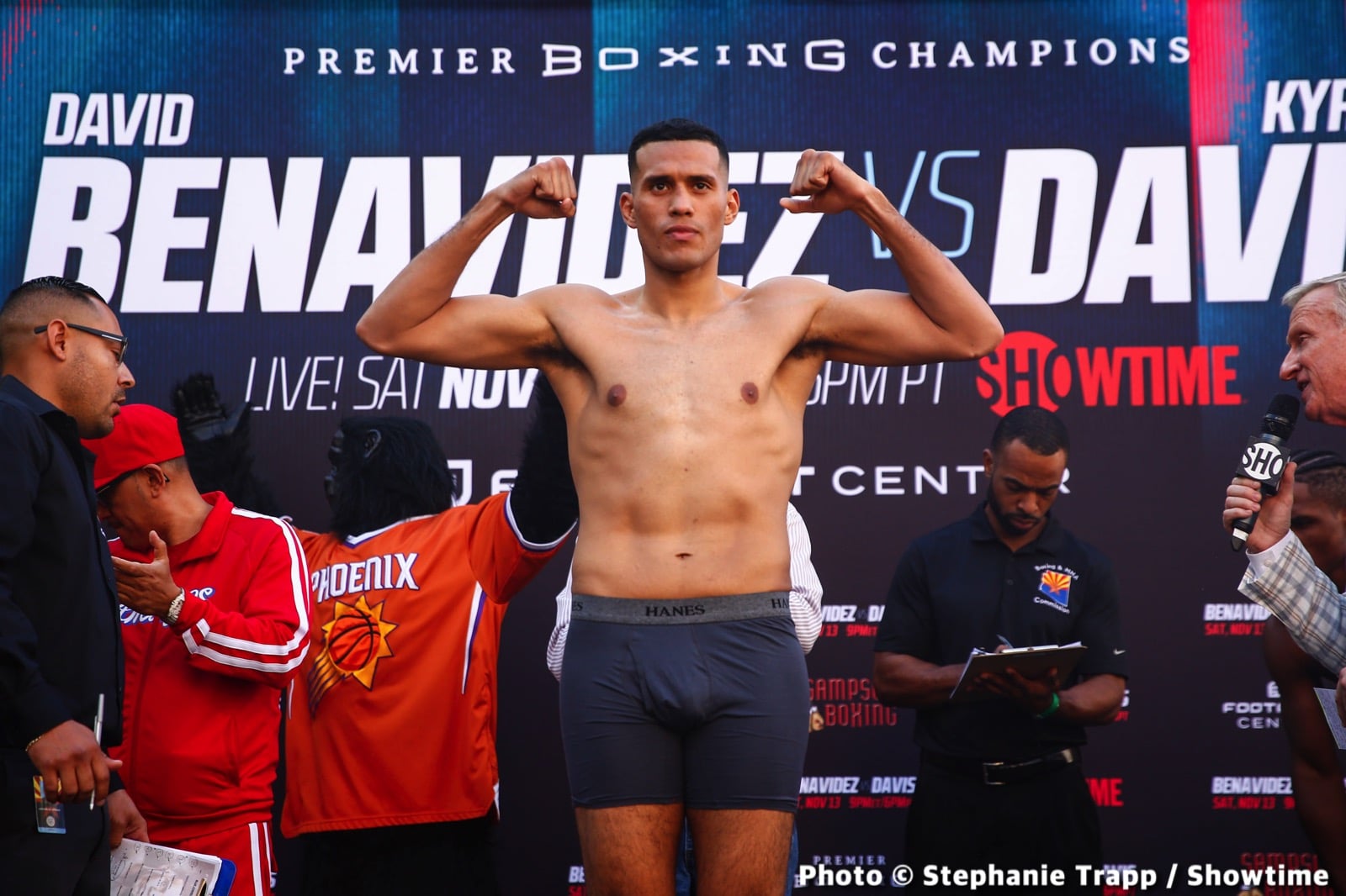 Image: David Benavidez 169 vs. Kyrone Davis 167 3/4 - weigh-in results