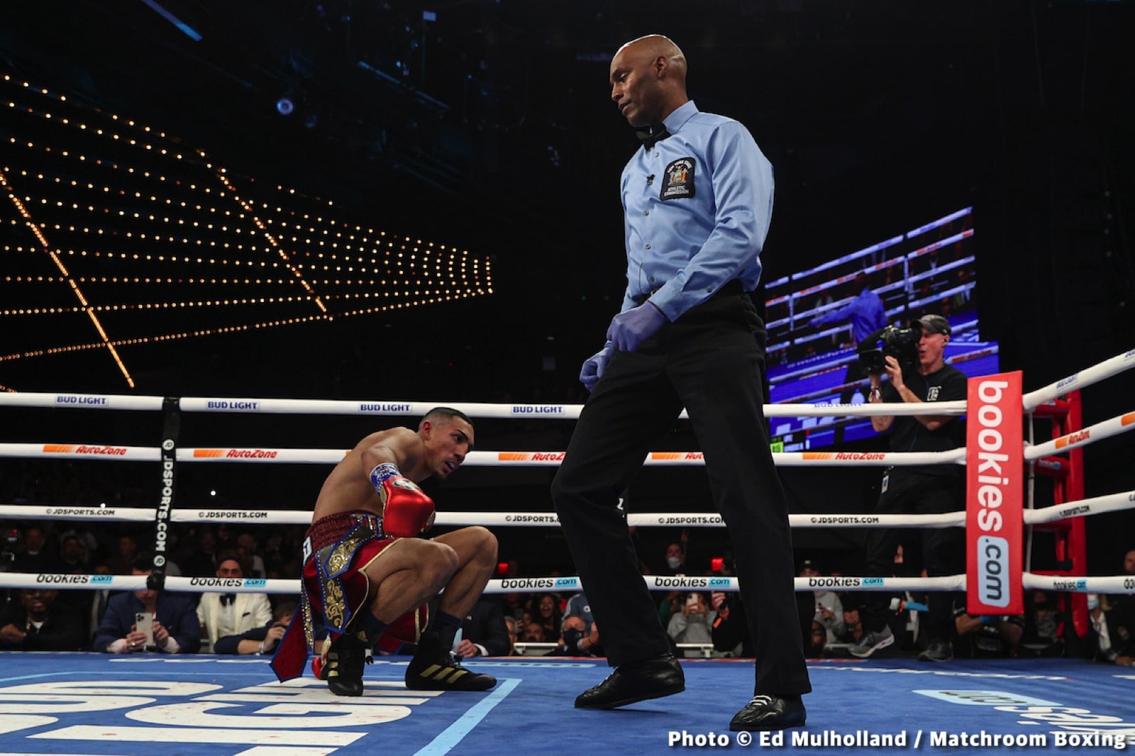 George Kambosos Jr, Teofimo Lopez boxing photo and news image