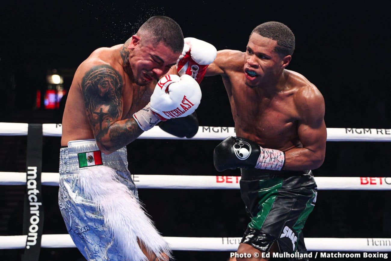 Devin Haney boxing photo and news image