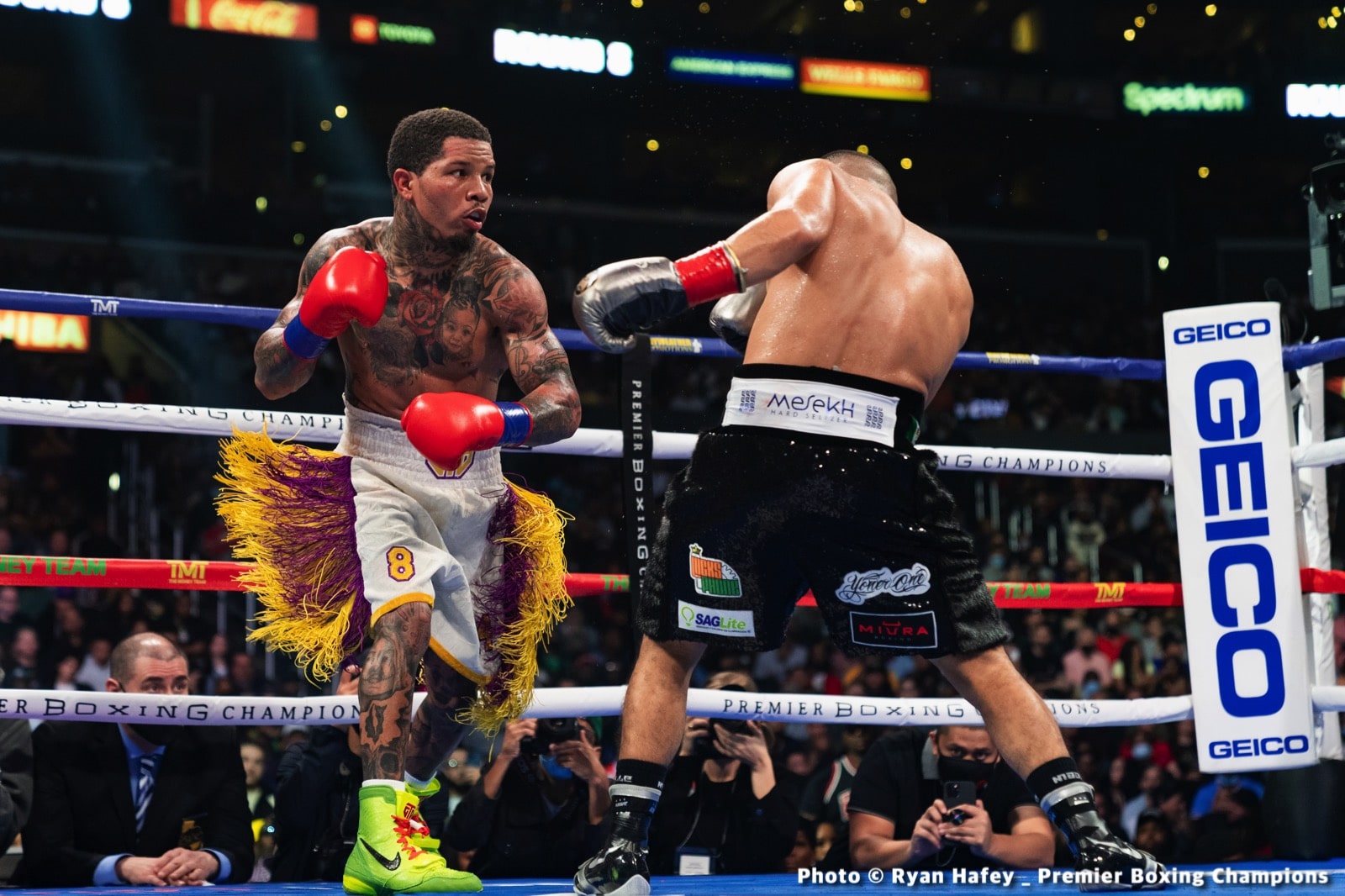 Image: Stephen Espinoza lets Kambosos know Tank Davis fight in Australia not sensible