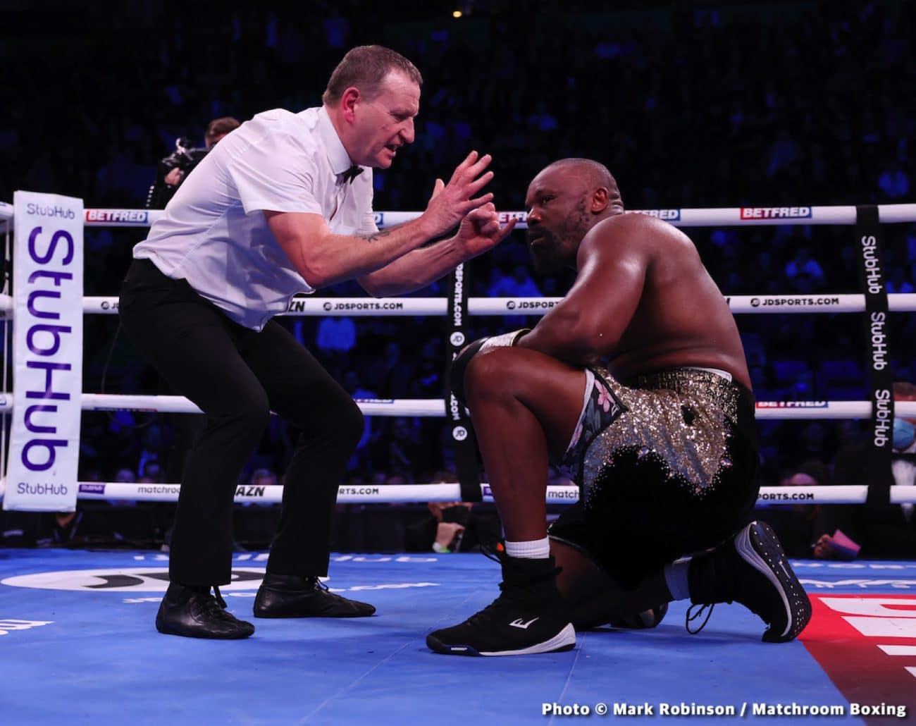 Image: Dereck Chisora looking forward to 2022 says trainer Coldwell