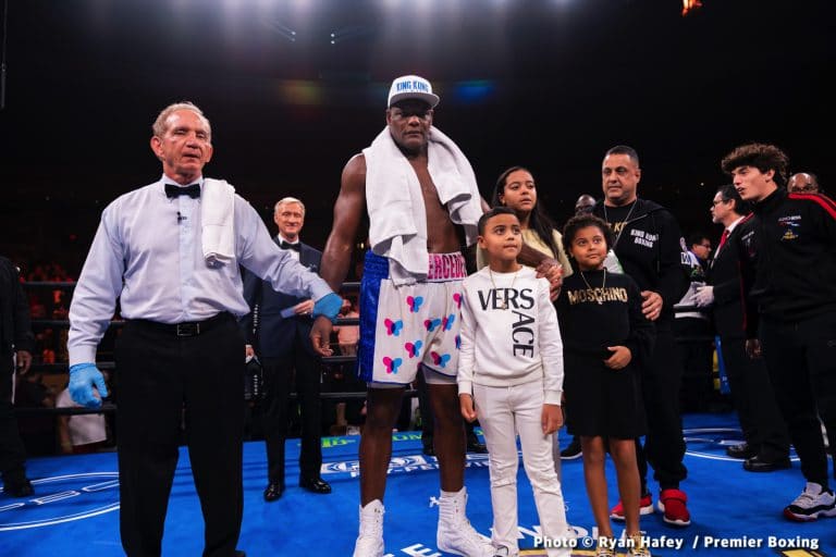 Image: Luis Ortiz suffered hand injury in victory over Charles Martin