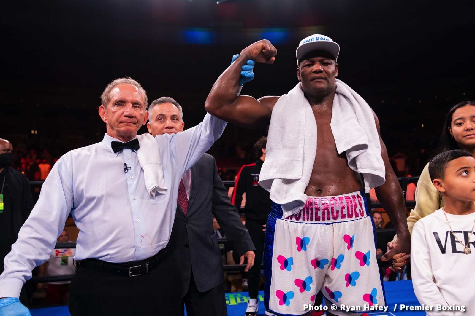Image: Luis King Kong Ortiz Stops Prince Charles Martin in 6 rounds! - Boxing Results