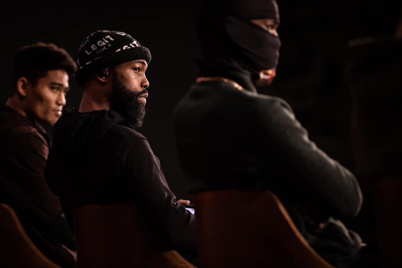 Gary Russell Jr. boxing photo and news image