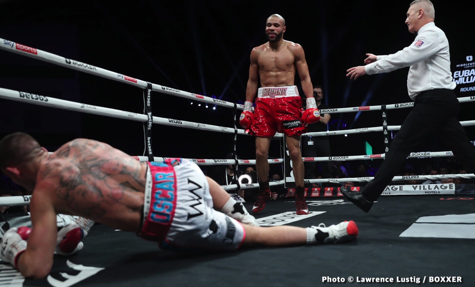 Image: Boxing Results: Eubank Jr. defeats Williams, drops him 4 times