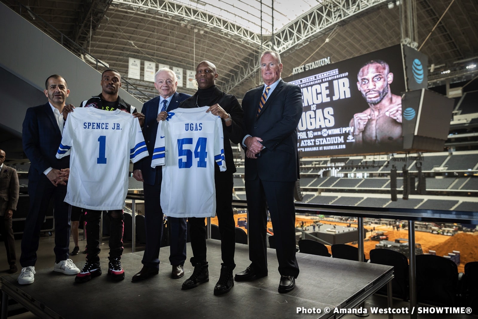 Image: Spence vs. Ugas & Valdez vs. Stevenson preview by David Benavidez