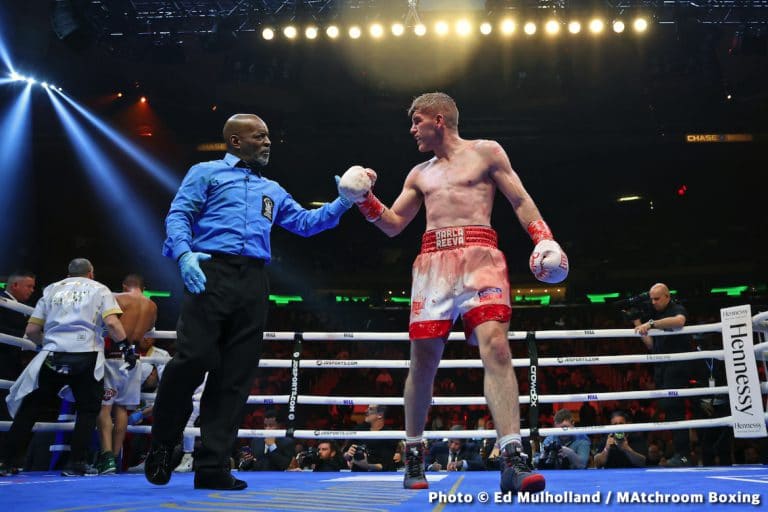 Image: Boxing Results: Liam Smith stops Jessie Vargas in 10th round